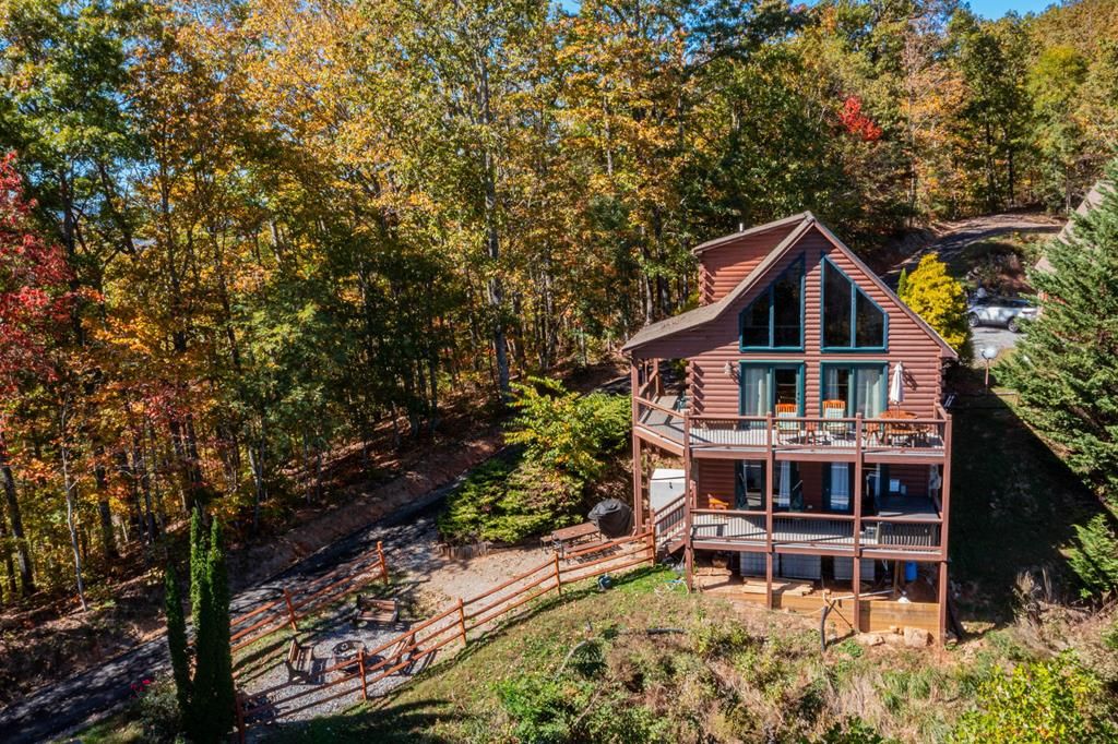 Photo of 135 West Sky Cove Circle, Bryson City, NC 28713 (MLS # 26042433)