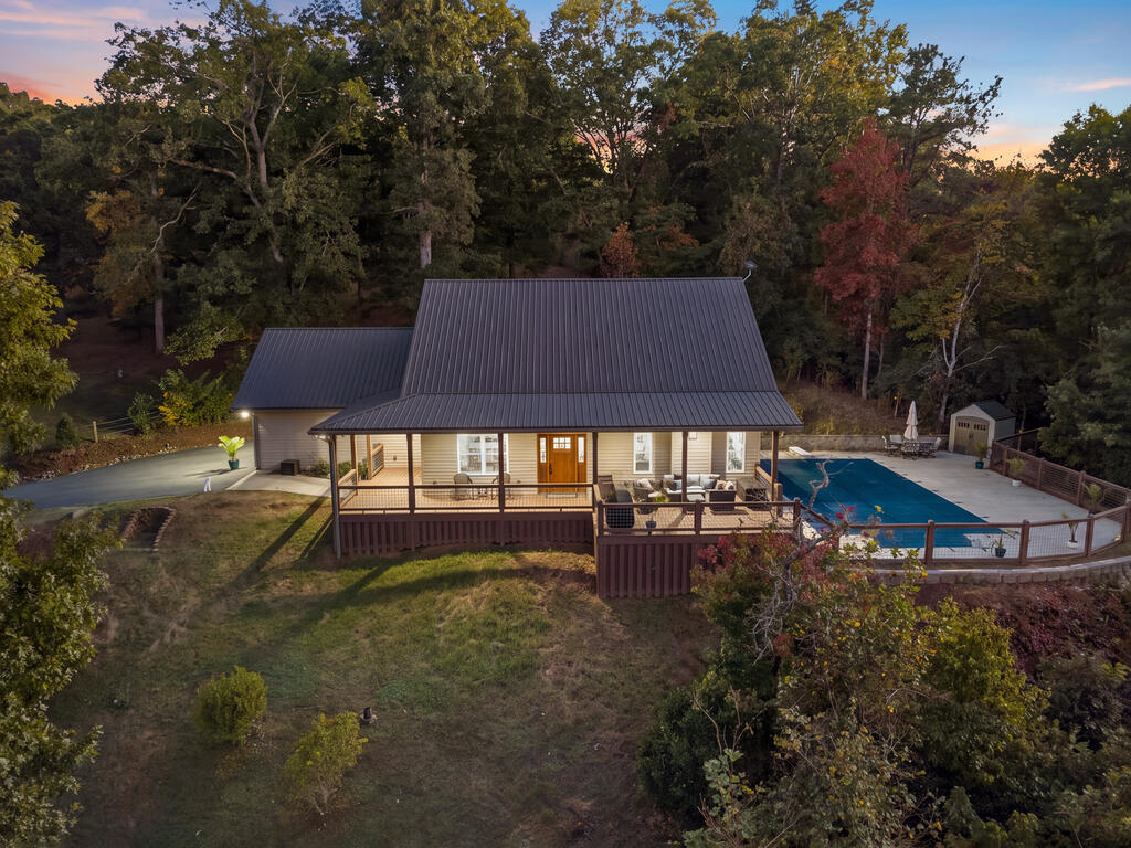 180 Younce Creek Rd