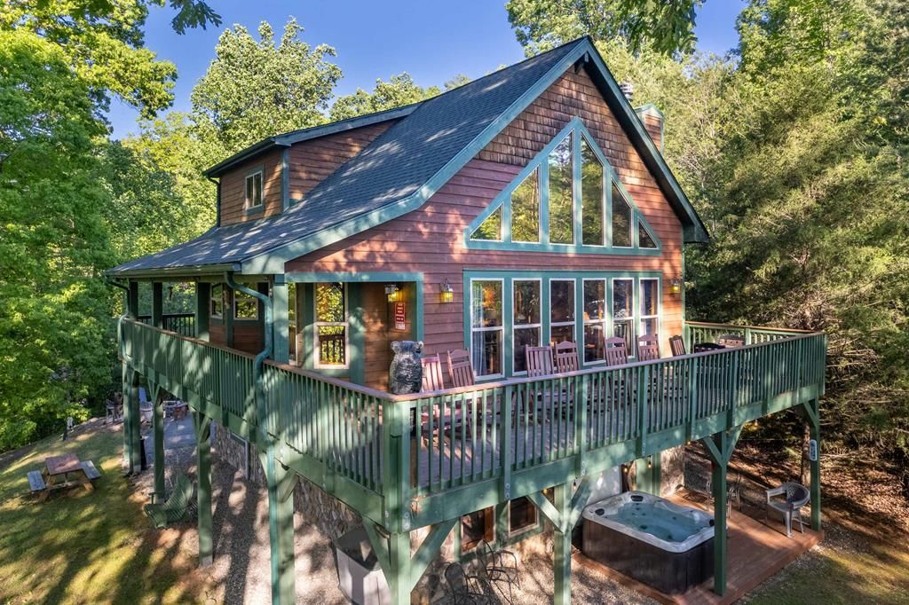 Photo of 44 Riverside Dr, Whittier, NC 28789 (MLS # 26041737)