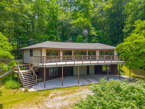Photo of 171 Ideal Acres Road, Otto, NC 28763 (MLS # 26047577)