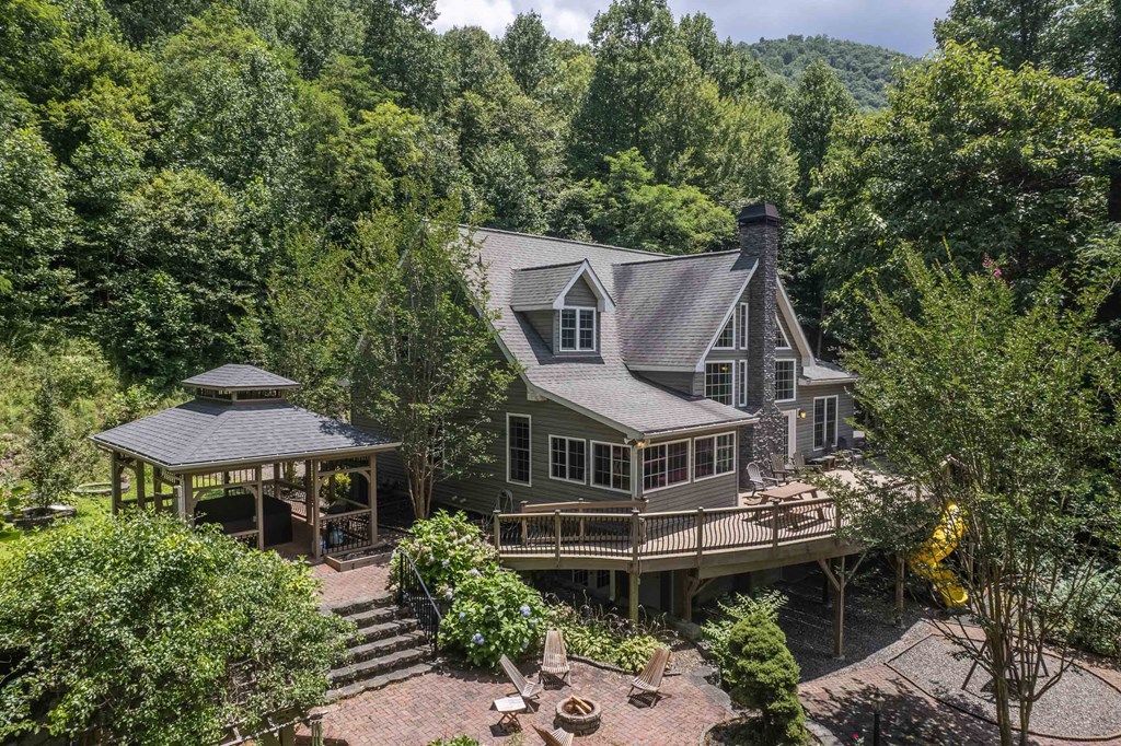 Photo of 533 Safari Drive, Sylva, NC 28779 (MLS # 26041672)