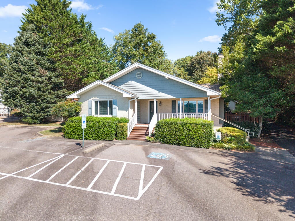 156 White Oak Street