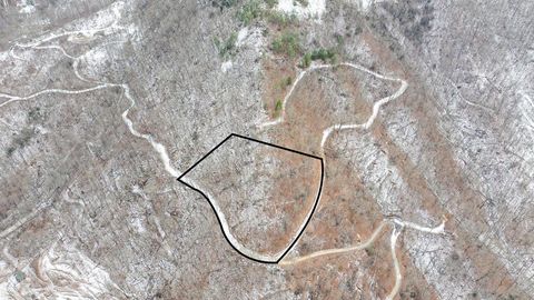 Photo of 68 Parachute Ridge, Glenville, NC 28736 (MLS # 26046783)