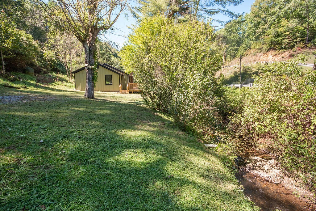 2110 Pumpkintown Rd