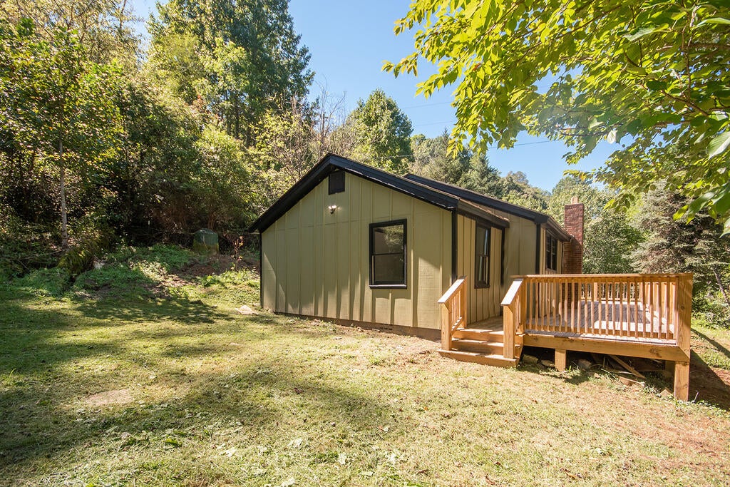 Photo of 2110 Pumpkintown Rd, Sylva, NC 28779 (MLS # 26048827)