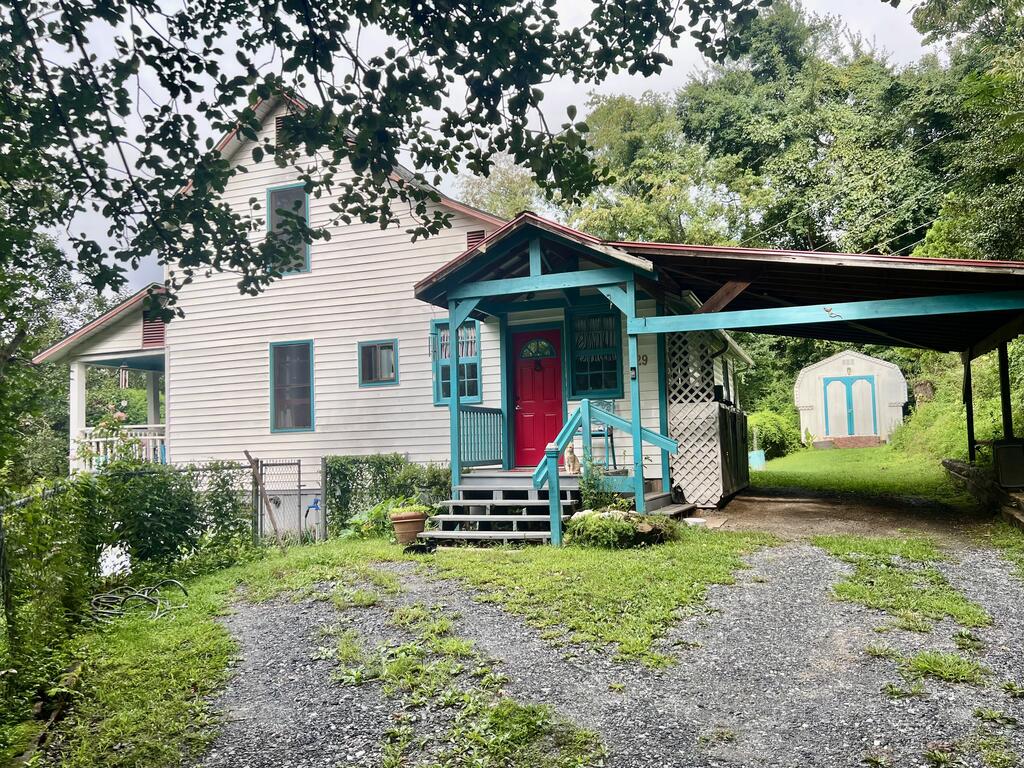 Photo of 29 Regal Ave, Sylva, NC 28779 (MLS # 26046851)