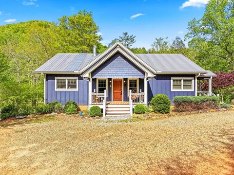 Photo of 1550 River Rd, Franklin, NC 28734 (MLS # 26047029)
