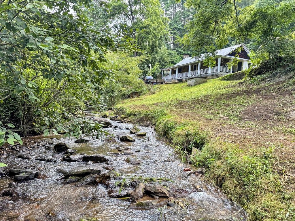 Photo of 2506 Wayehutta Rd, Cullowhee, NC 28723 (MLS # 26042013)