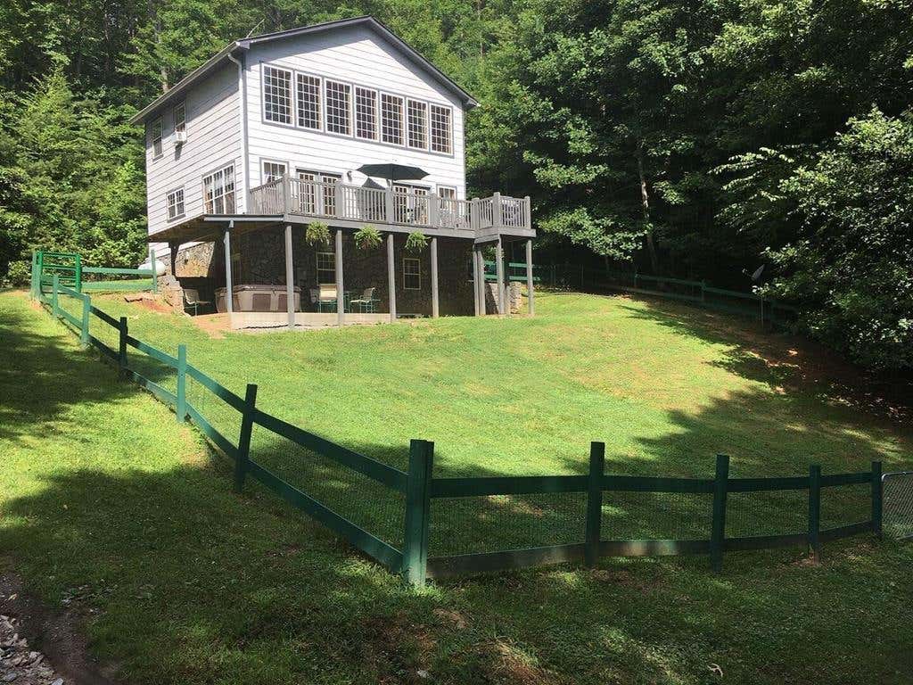 Photo of 144 Mallard Road, Bryson City, NC 28713 (MLS # 26047820)