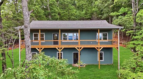Photo of 480 Wedgewood Road, Franklin, NC 28734 (MLS # 26048008)