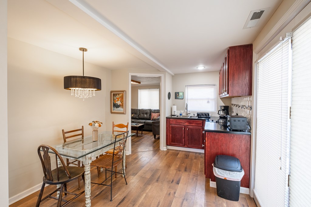 Whittier, North Carolina 28789, United States, 4 Bedrooms Bedrooms, ,3 BathroomsBathrooms,Residential,Active,42621