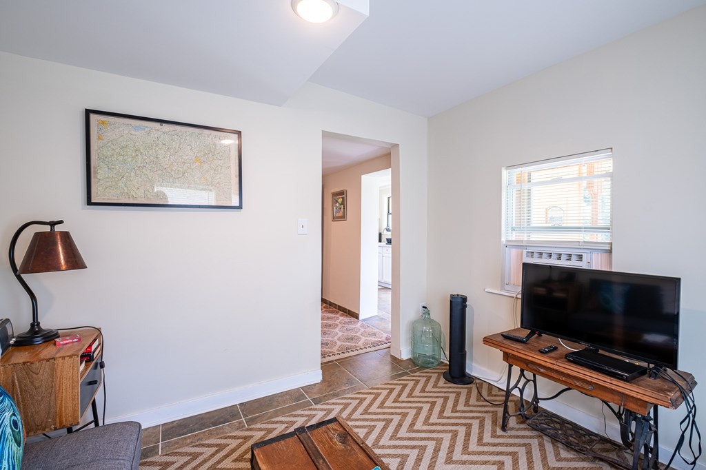 Whittier, North Carolina 28789, United States, 4 Bedrooms Bedrooms, ,3 BathroomsBathrooms,Residential,Active,42621