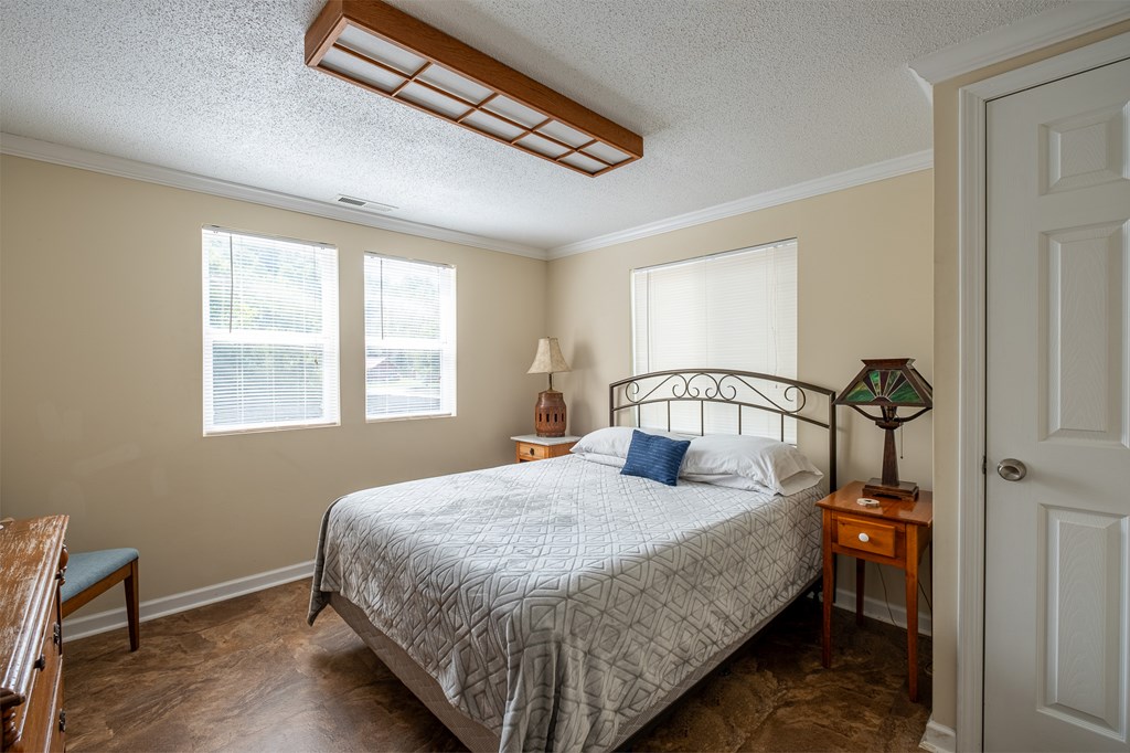 Whittier, North Carolina 28789, United States, 4 Bedrooms Bedrooms, ,3 BathroomsBathrooms,Residential,Active,42621