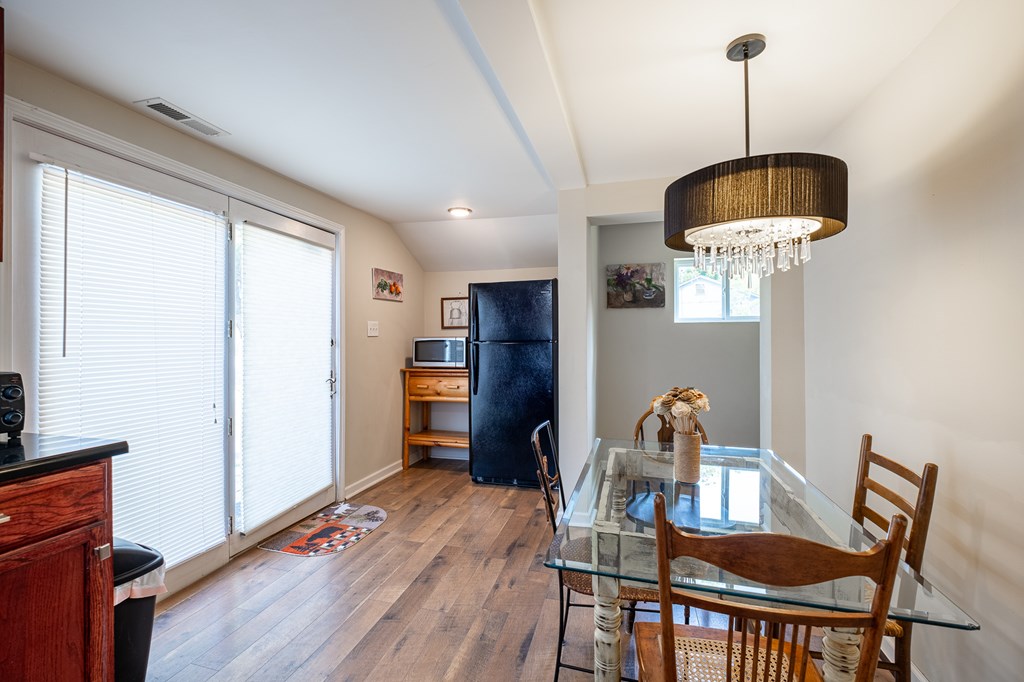 Whittier, North Carolina 28789, United States, 4 Bedrooms Bedrooms, ,3 BathroomsBathrooms,Residential,Active,42621