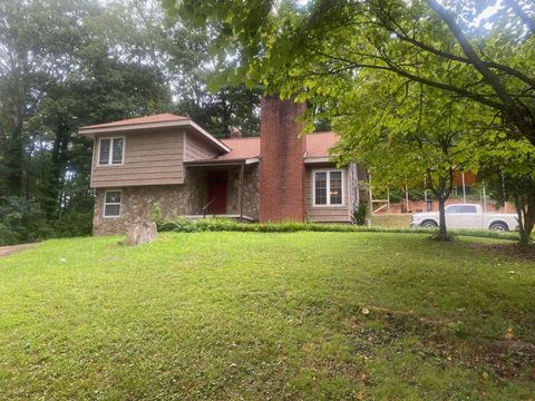 Photo of 35 Sloan Street, Franklin, NC 28734 (MLS # 26037462)
