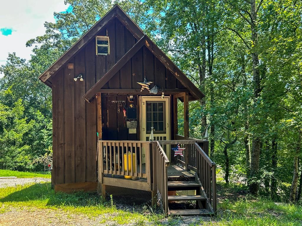 Photo of 214 Whittier Heights, Whittier, NC 28789 (MLS # 26041888)