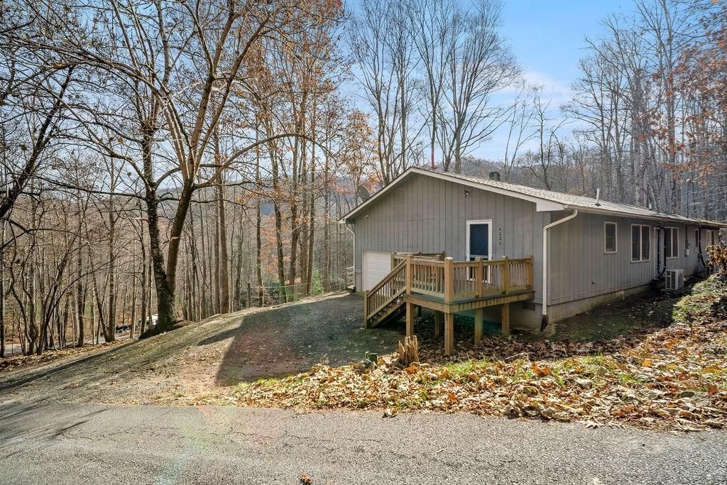 Photo of 4220 Tilley Creek Rd, Cullowhee, NC 28723 (MLS # 26042699)