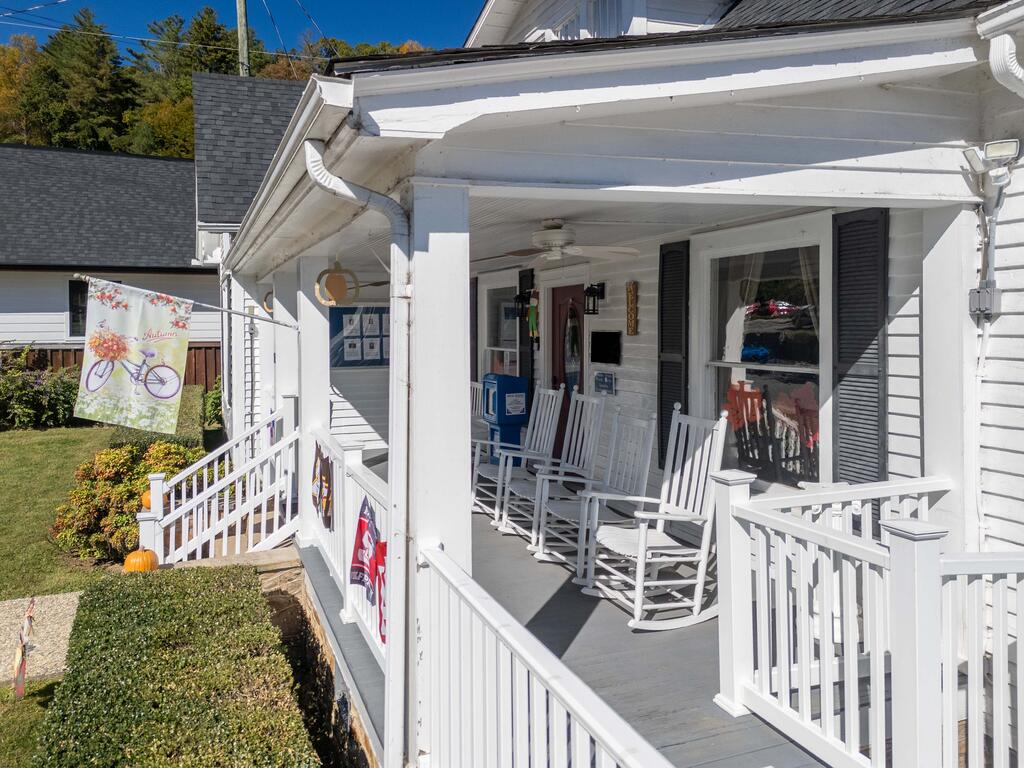 Photo of 112 Webster Street, Dillsboro, NC 28725 (MLS # 26048881)