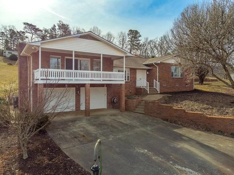 Photo of 71 June Road, Franklin, NC 28734 (MLS # 26045263)