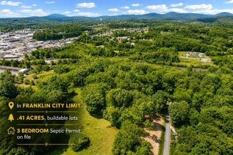 Photo of 264 Kingwood Cir, Franklin, NC 28734 (MLS # 26048249)