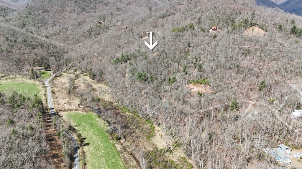 301 Laurel Falls Rd