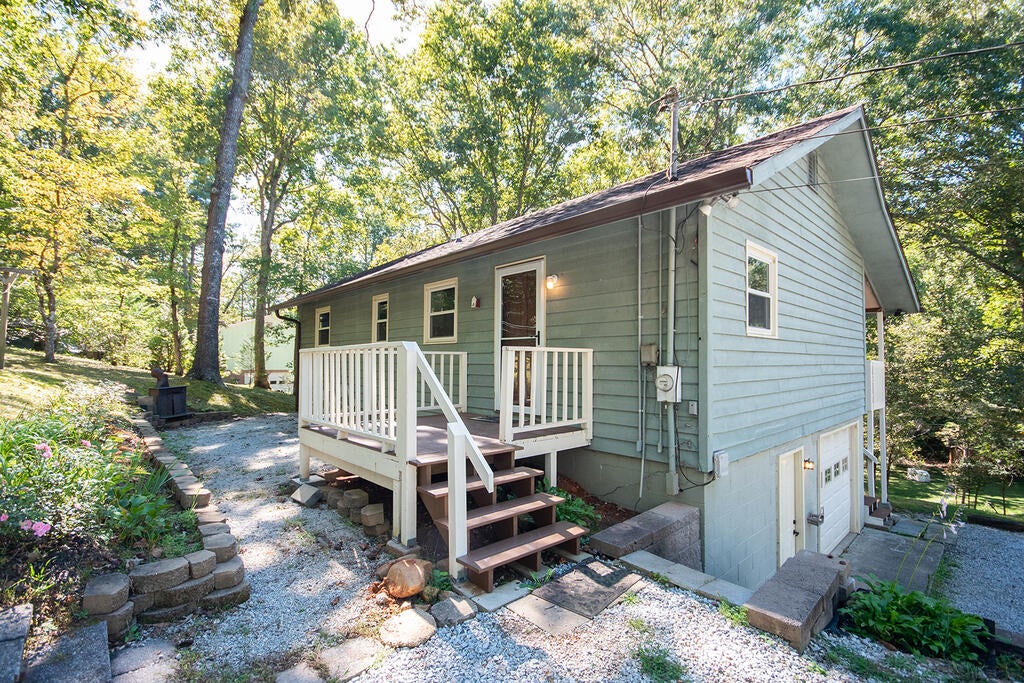 130 Hoffman Lane