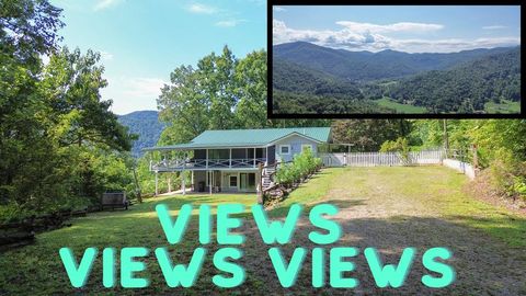 Photo of 454 Hummingbird Lane, Franklin, NC 28734 (MLS # 26042052)