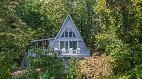 Photo of 889 Big Ridge Rd, Franklin, NC 28734 (MLS # 26048265)