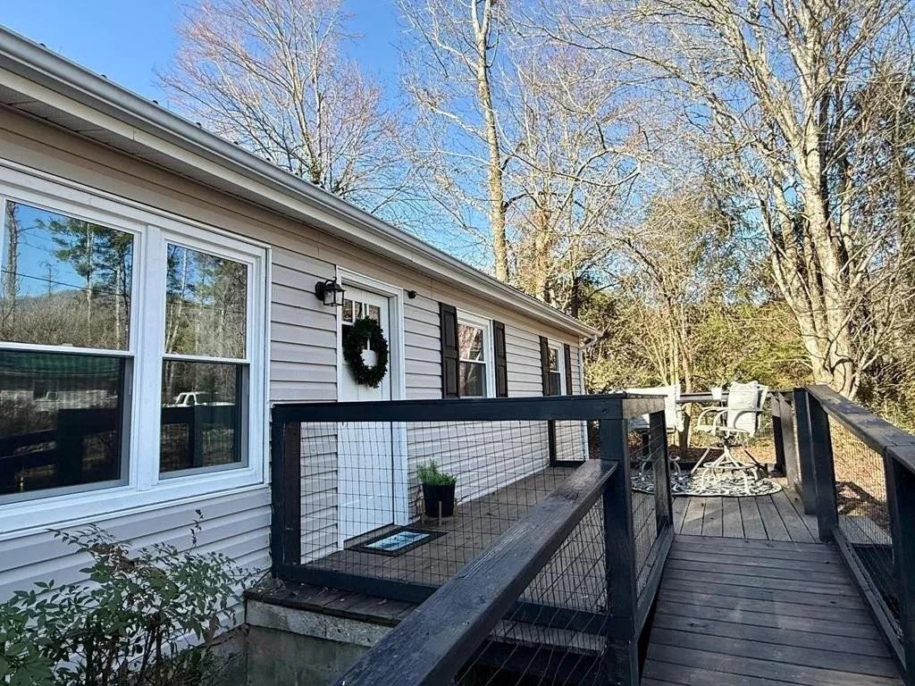 130 Ashe Lane