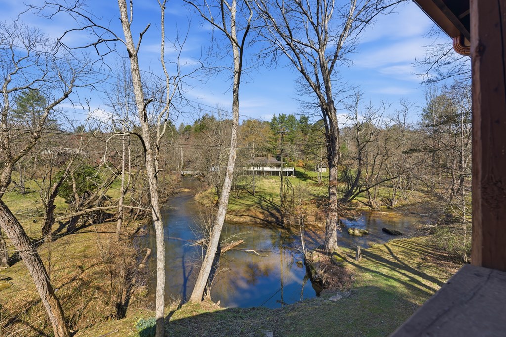 215 Mcclure Mill Rd