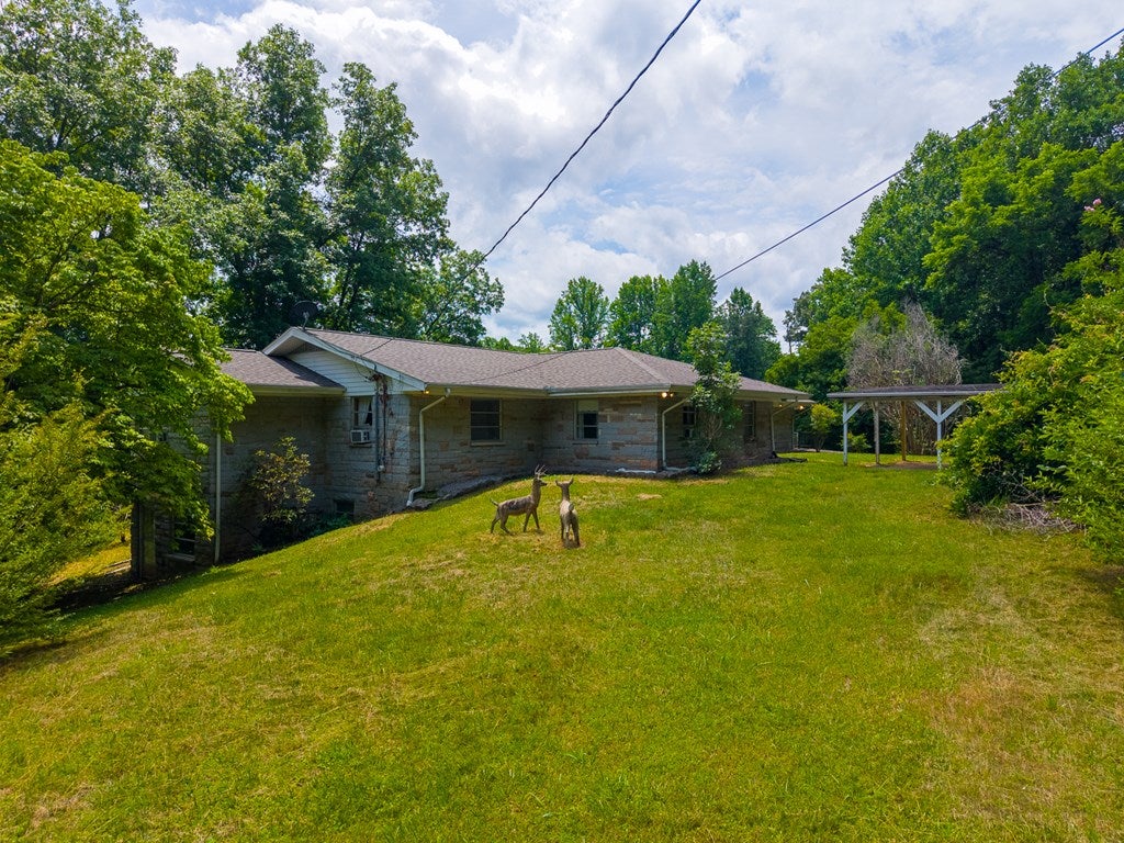 222 Mitchell Mountain Road