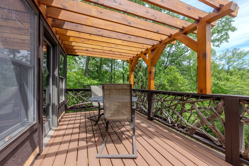 Photo of 314 N Mallard Cove, Almond, NC 28702 (MLS # 26046577)