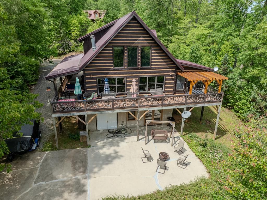 Photo of 314 N Mallard Cove, Almond, NC 28702 (MLS # 26046577)