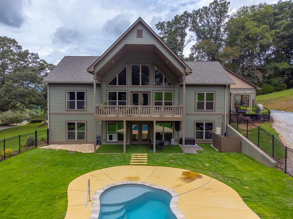 1180 Porter Creek Dr