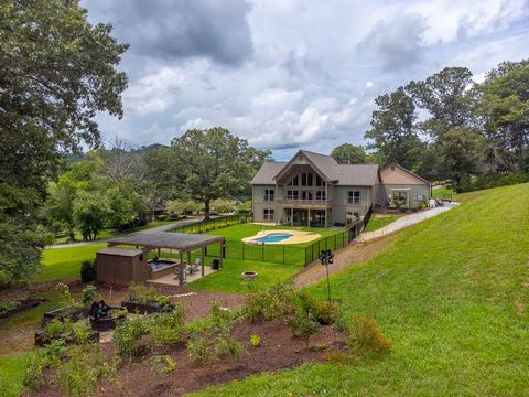 1180 Porter Creek Dr Franklin NC 28734