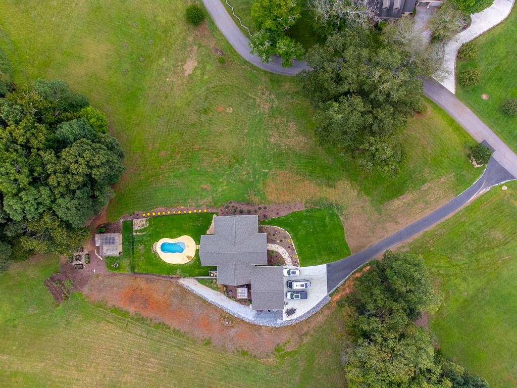 1180 Porter Creek Dr