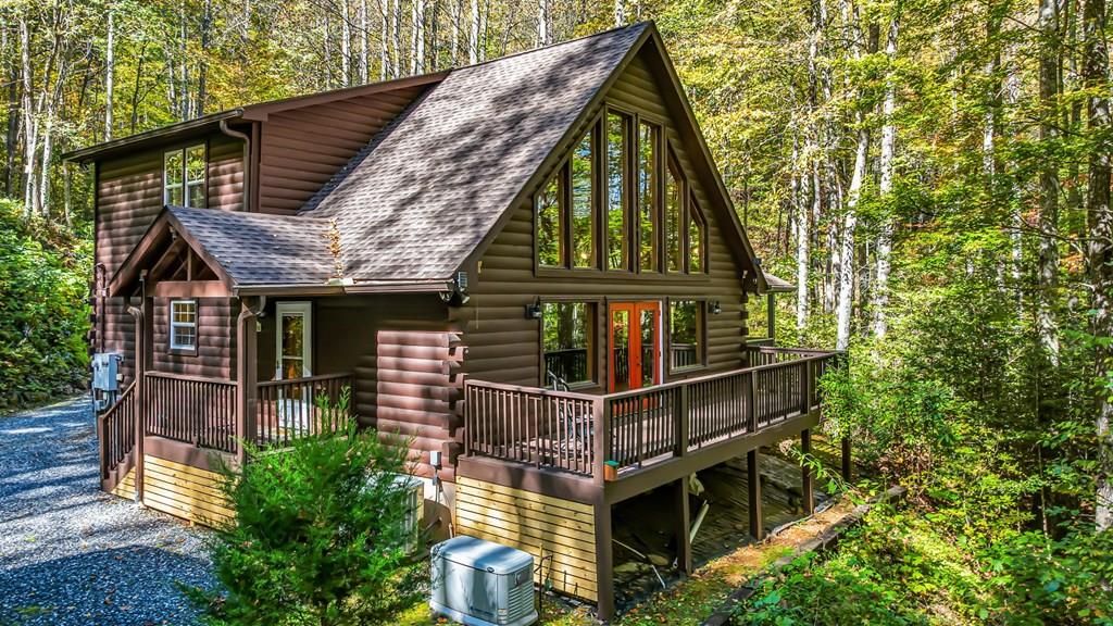 Photo of 245 Bear Paw Ridge, Whittier, NC 28789 (MLS # 26042437)