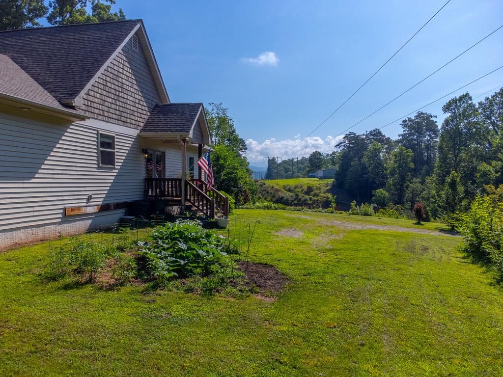 Photo of 266 Egret Lane, Sylva, NC 28779 (MLS # 26041492)