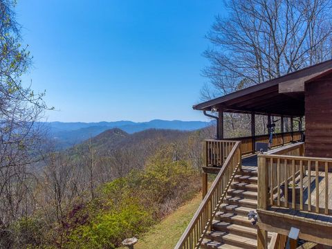 Photo of 672 Summit Ridge Rd, Franklin, NC 28734 (MLS # 26046860)