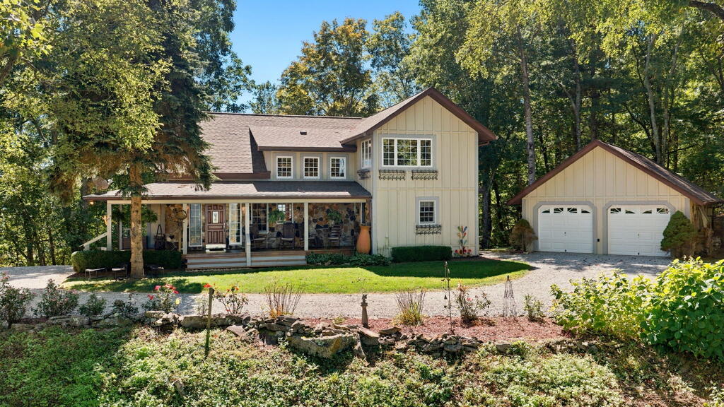 1270 Buck Top Road