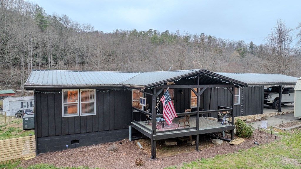 Photo of 1244 Alarka Road, Bryson City, NC 28713 (MLS # 26046549)