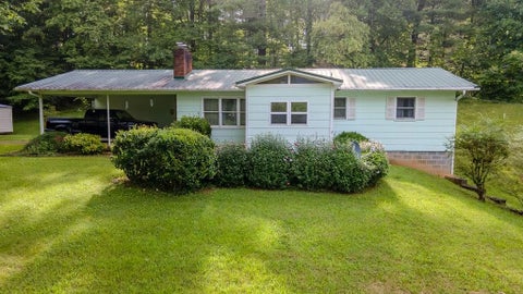Photo of 32 Endoda Rd, Franklin, NC 28734 (MLS # 26048077)