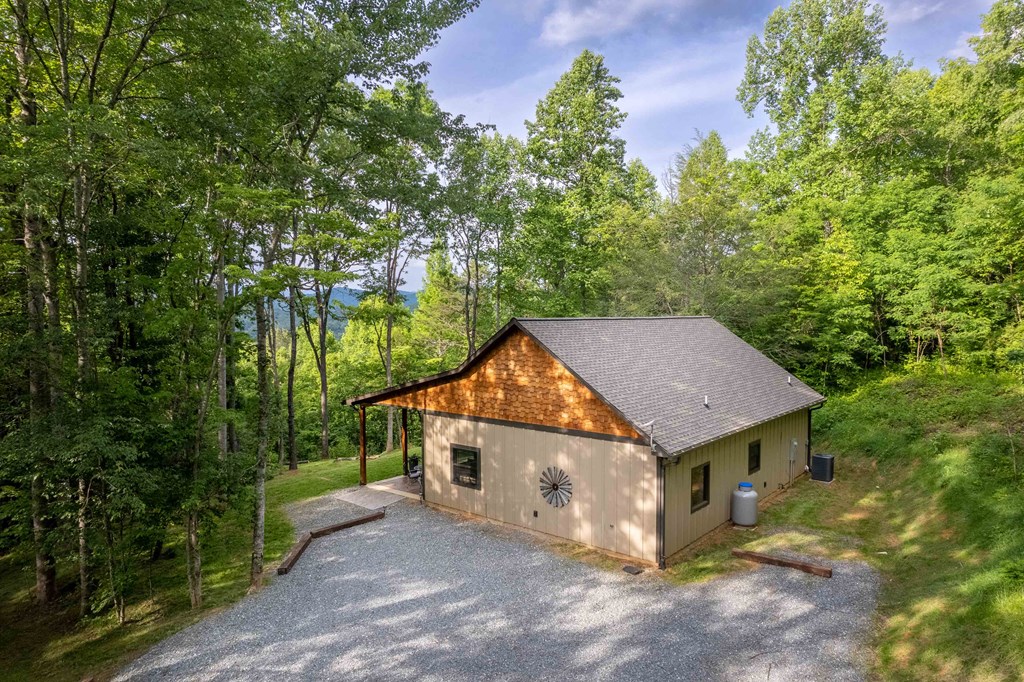 339 Honey Locust Trail