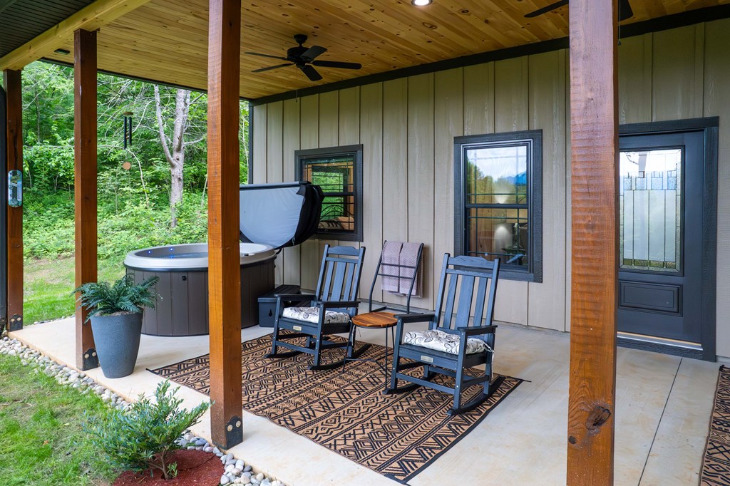 339 Honey Locust Trail