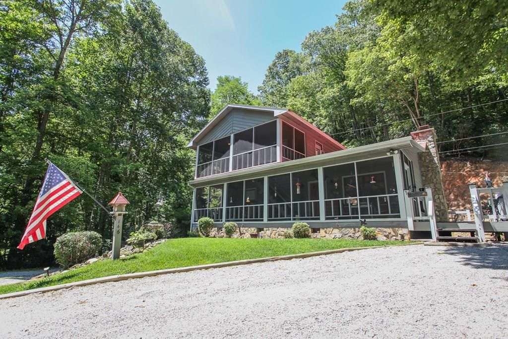 Photo of 146 W. Stecoah Heights, Robbinsville (Graham), NC 28771 (MLS # 26041731)
