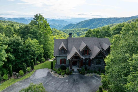 Photo of 1653 Alarka Highlands Dr, Bryson City, NC 28713 (MLS # 26047706)