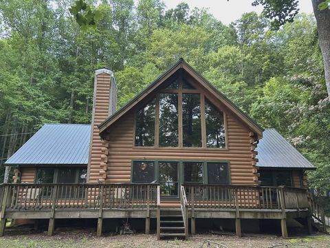 Photo of 763 Mountain View School Rd, Robbinsville (Graham), NC 28771 (MLS # 26043030)
