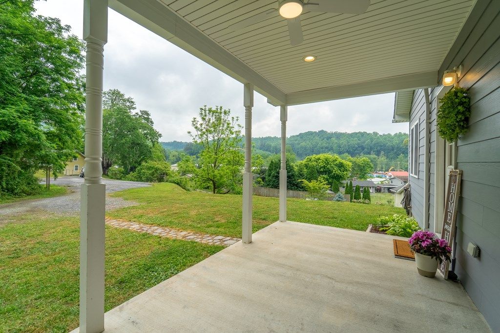 Photo of 79 Harris Circle, Sylva, NC 28779 (MLS # 26047330)