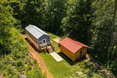 Photo of 30 Dakota Way, Bryson City, NC 28713 (MLS # 26047950)