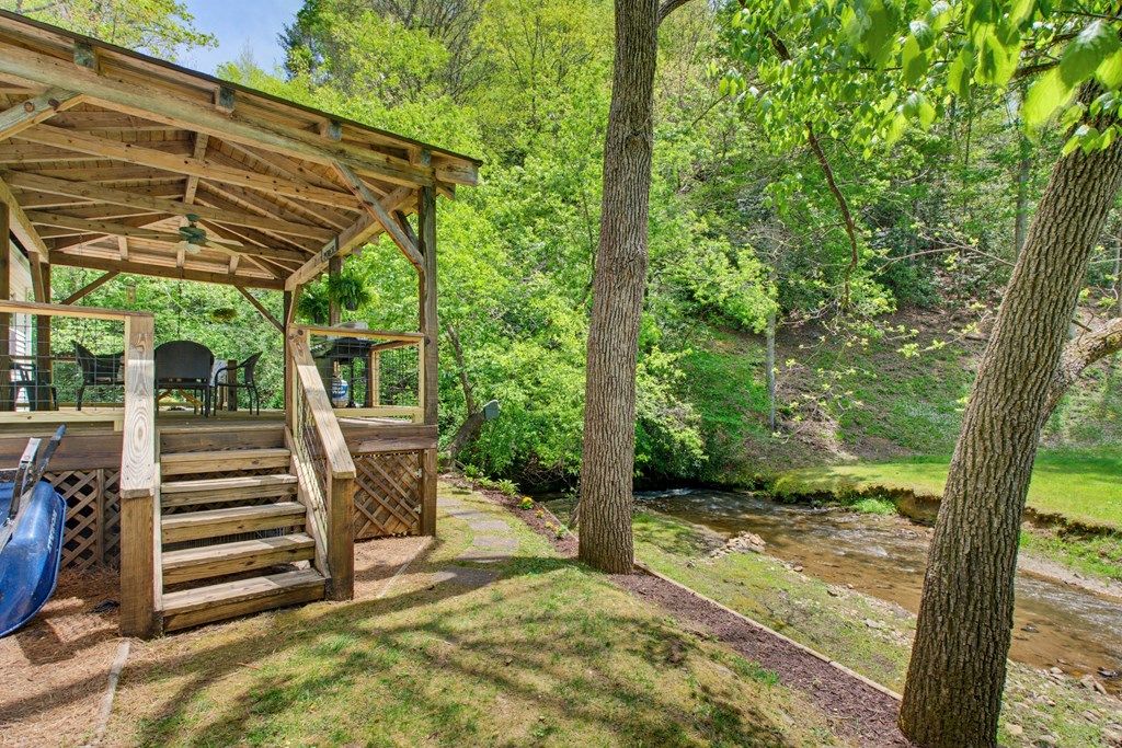 Photo of 433 Greens Creek, Sylva, NC 28779 (MLS # 26047147)
